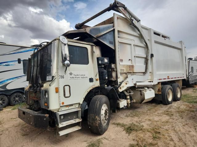 2015 Mack 600 MRU600-Trucks Packer Garbage Truck
