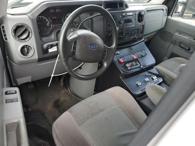 2011 Ford Econoline E350 Super Duty Van