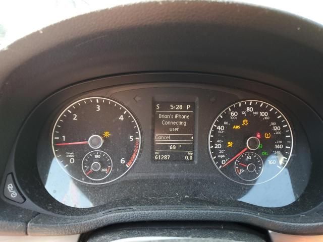 2014 Volkswagen Passat SE