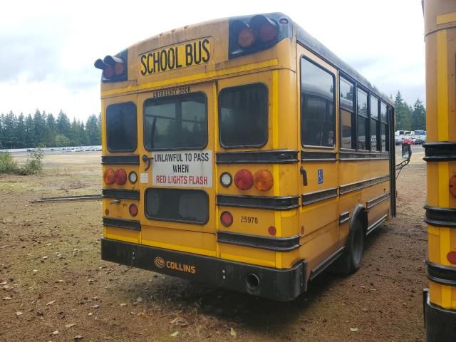 2014 Chevrolet 2014 Collins Bantam G4500-School Bus