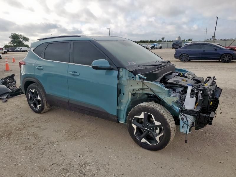 2025 KIA Seltos EX