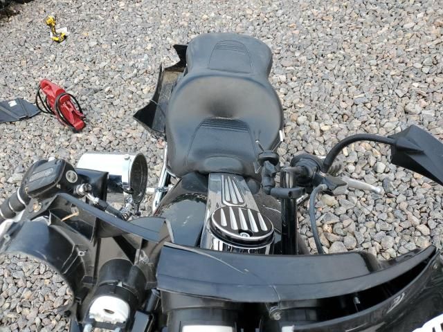 2010 Harley-Davidson Flhx