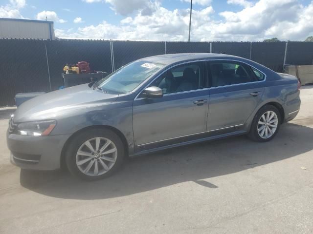 2013 Volkswagen Passat SEL