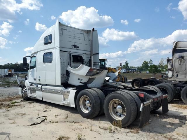 2018 Volvo VNL Semi Truck