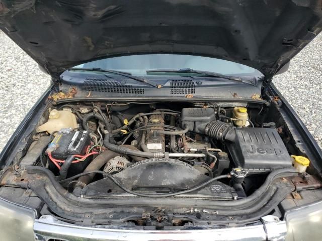 2004 Jeep Grand Cherokee Laredo