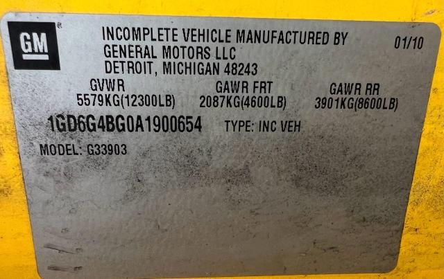 2010 GMC Savana Cutaway G3500