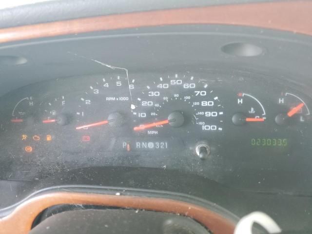 2006 Ford Econoline E450 Super Duty Cutaway Van