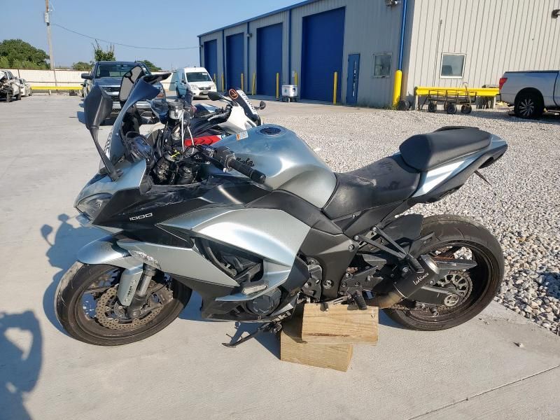 2018 Kawasaki ZX1000 W