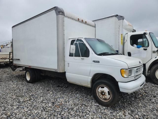 2000 Ford Econoline E350 Super Duty Cutaway Van