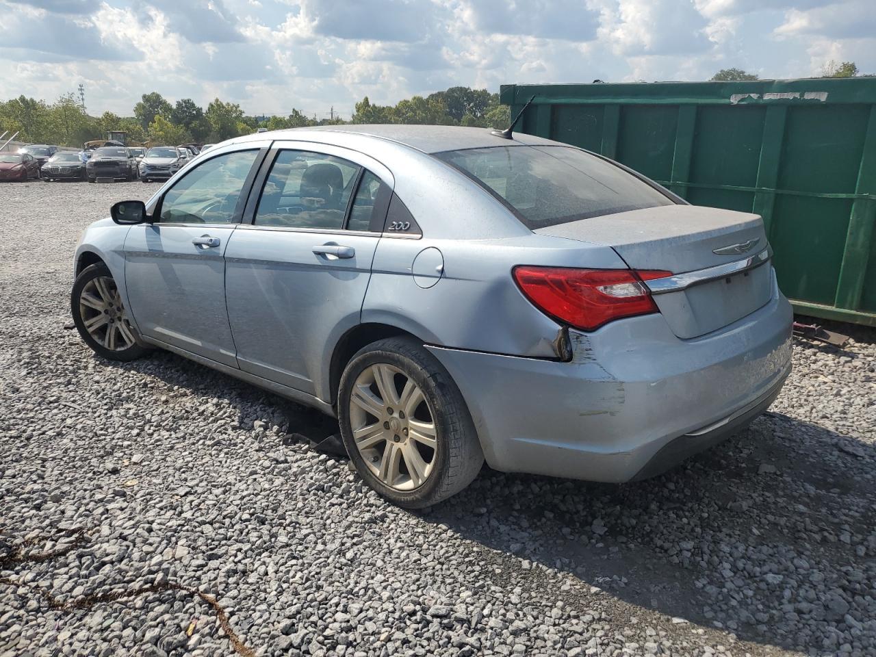 2013 Chrysler 200 lx
