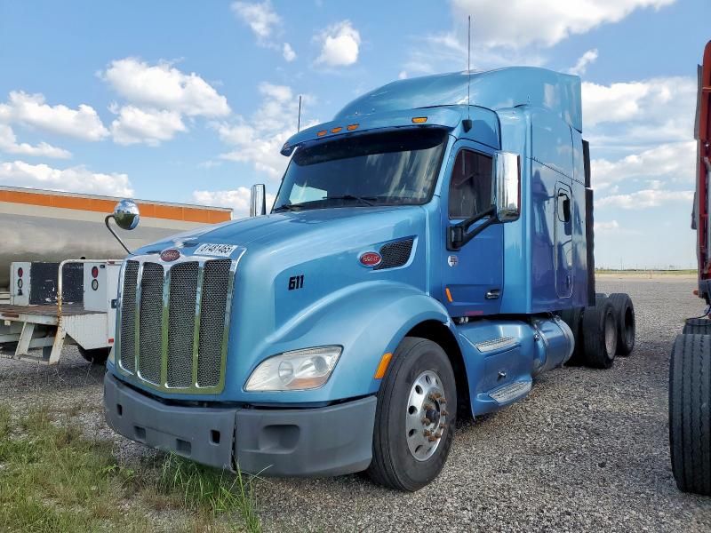 2015 Peterbilt Tractor 2015 Peterbilt 579 Semi Truck