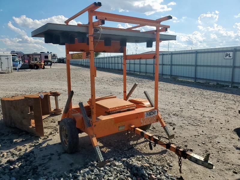 2005 Solar Tech Silent Sentinel Arrow Board Trailer
