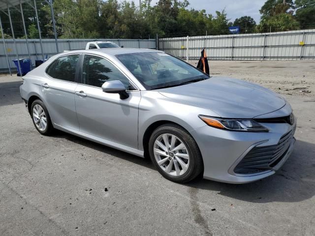 2023 Toyota Camry le