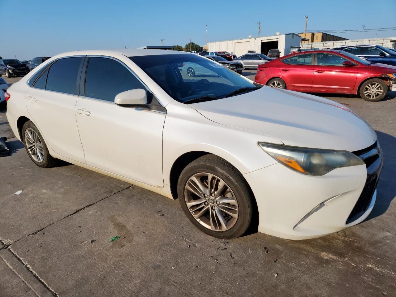 2016 Toyota Camry le