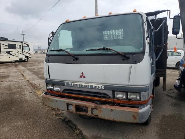 2001 Mitsubishi Fuso FE 639-Semi Truck