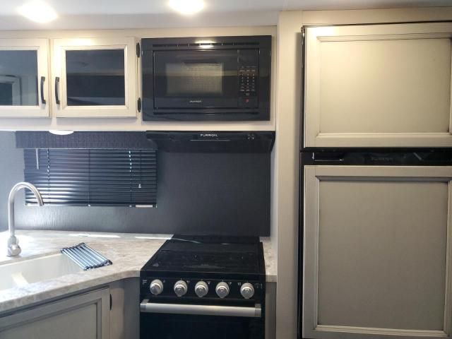 2021 Jayco Jay Feathe