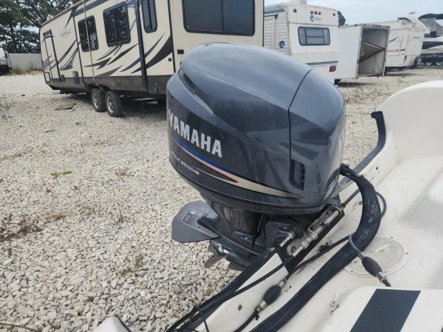 2004 Skeeter Boat
