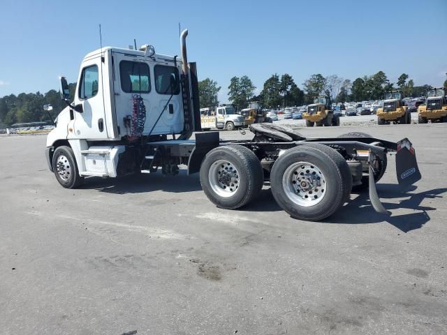 2016 Freightliner Cascadia 125 Semi Truck