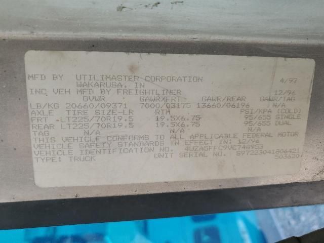 1997 Freightliner Chassis M Line WALK-IN Van
