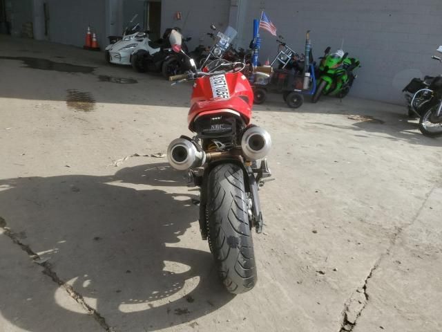 2011 Ducati Monster 696
