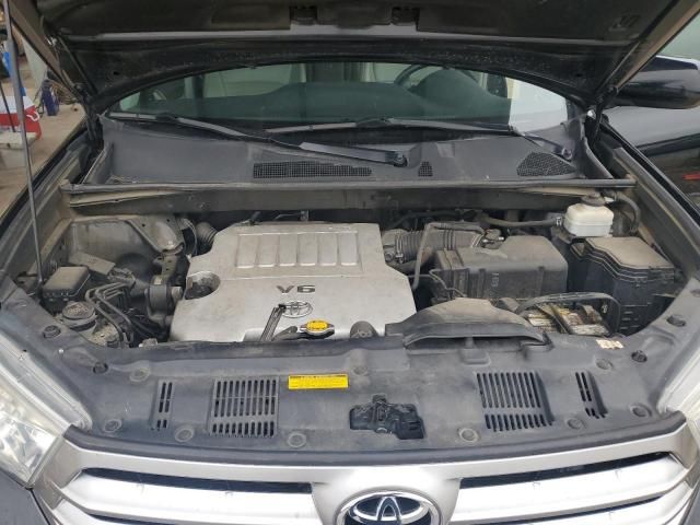2013 Toyota Highlander Base