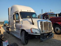 Salvage trucks for sale at Greenwell Springs, LA auction: 2014 Freightliner Cascadia 125 Semi Truck
