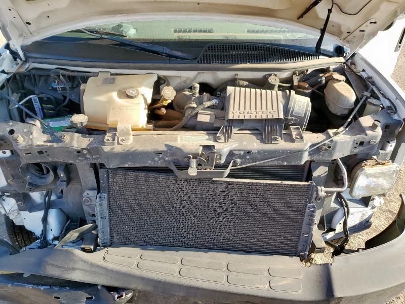 2004 Chevrolet Express G2500