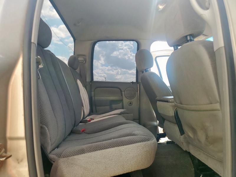 2004 Dodge RAM 1500 ST