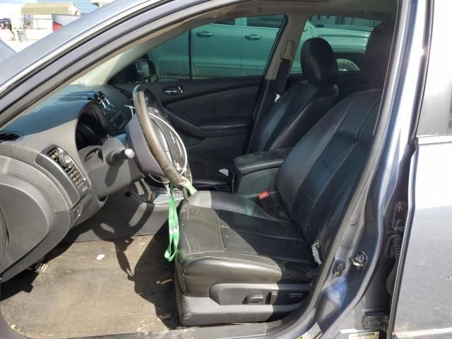 2010 Nissan Altima Base