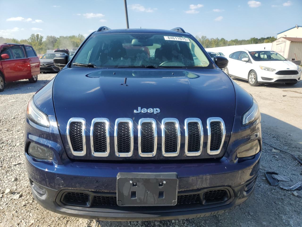 2015 Jeep Cherokee Sport