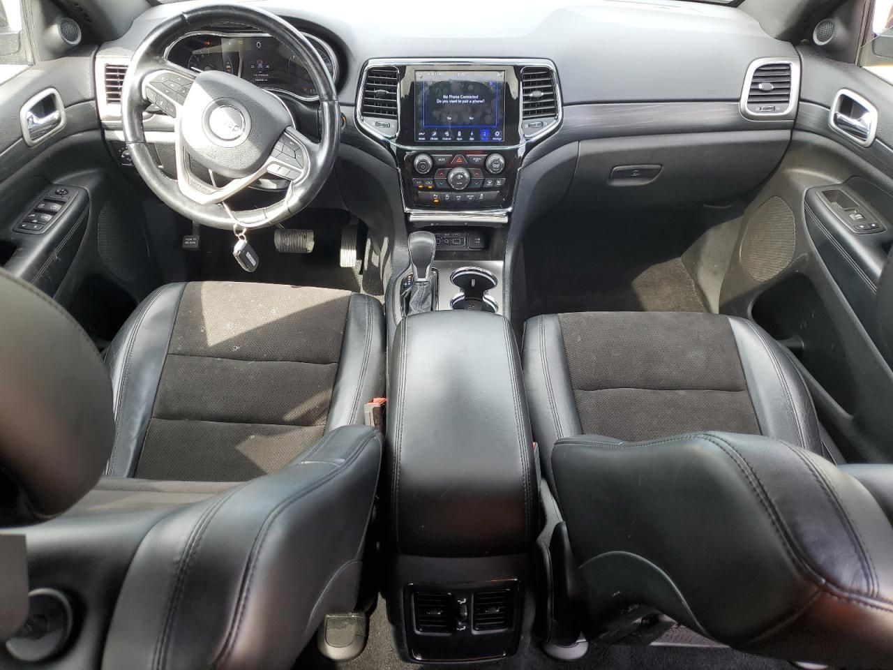 2020 Jeep Grand Cherokee Laredo