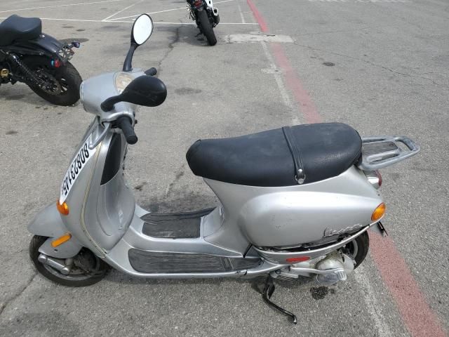 2001 Vespa M198F