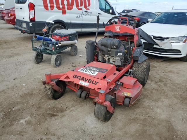 1999 Gravely Prostance 48 KAW Commercial Turf Mower