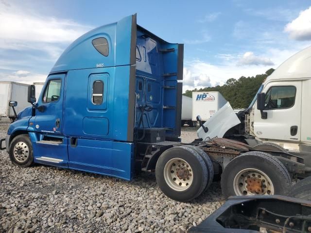 2015 Freightliner Cascadia 125