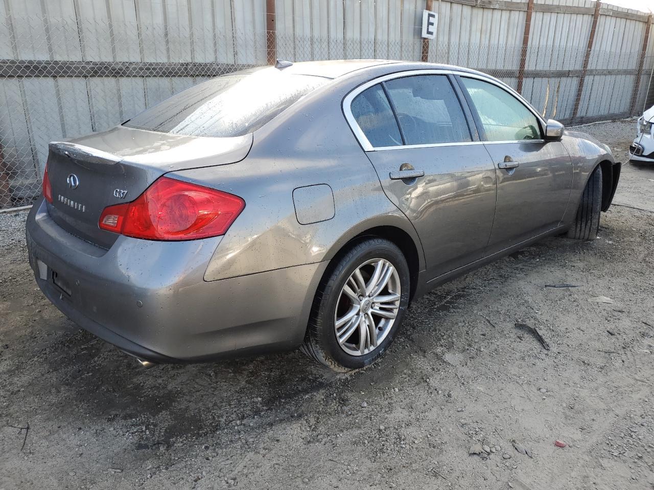 2013 Infinity G37 Base