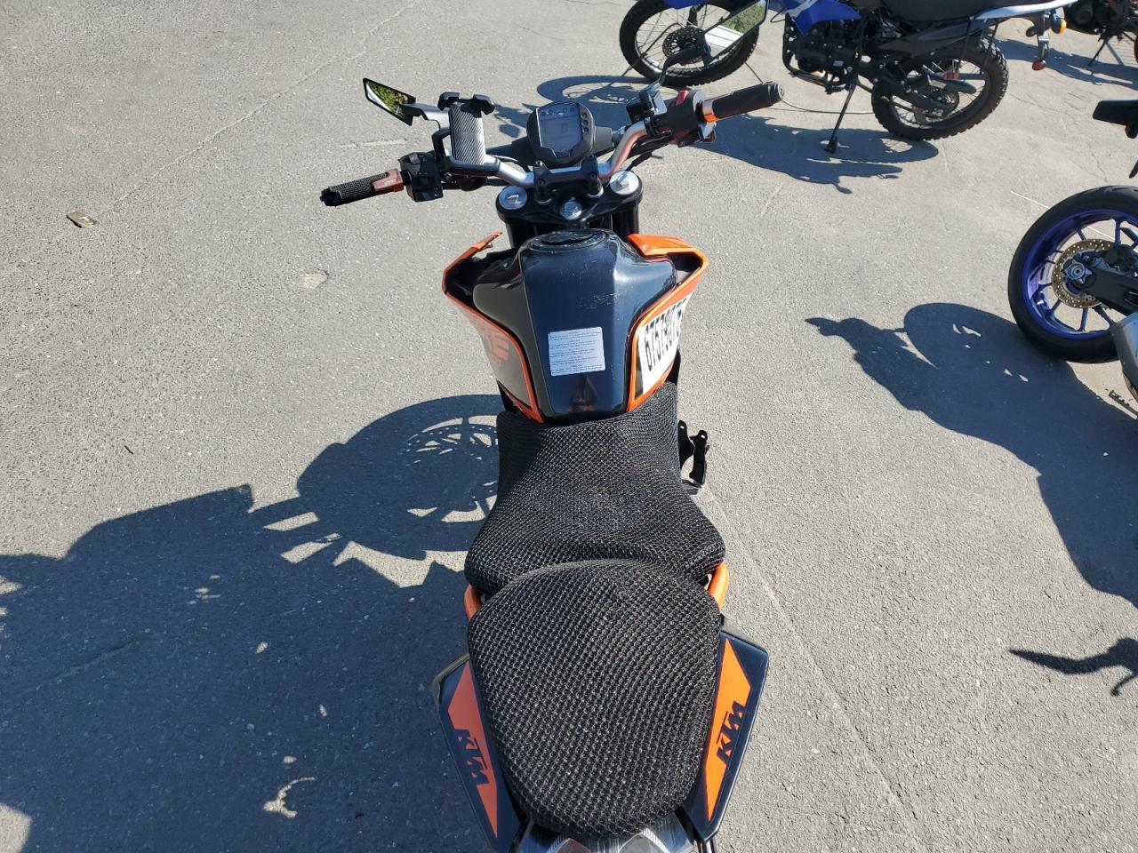 2021 KTM 200 Duke
