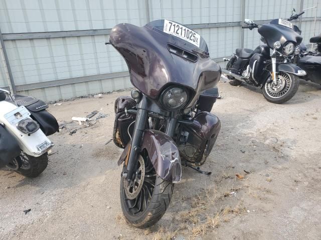 2019 Harley-Davidson Flhxse