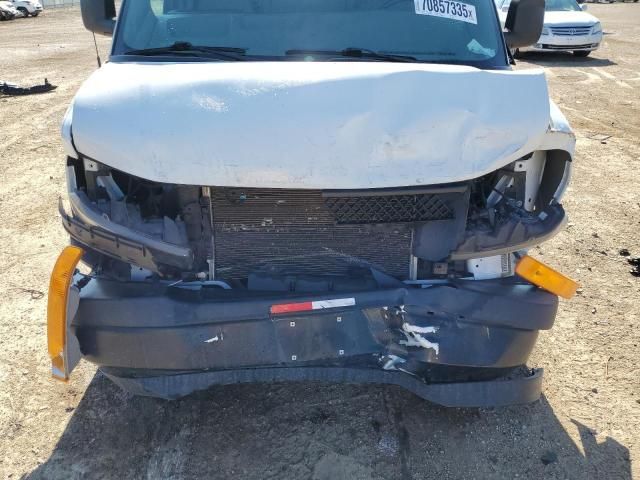 2018 Chevrolet Express G2500