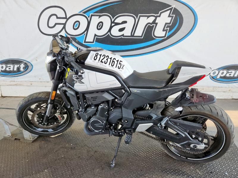 2022 Can-Am 700CL-X