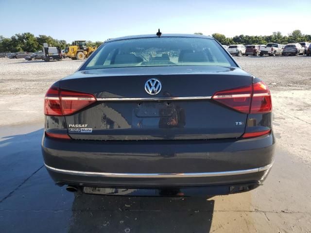 2017 Volkswagen Passat R-Line