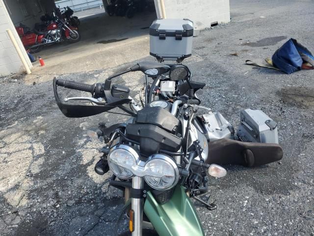 2021 Moto Guzzi V85 TT