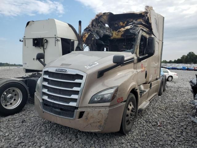 2019 Freightliner Cascadia 126 Semi Truck