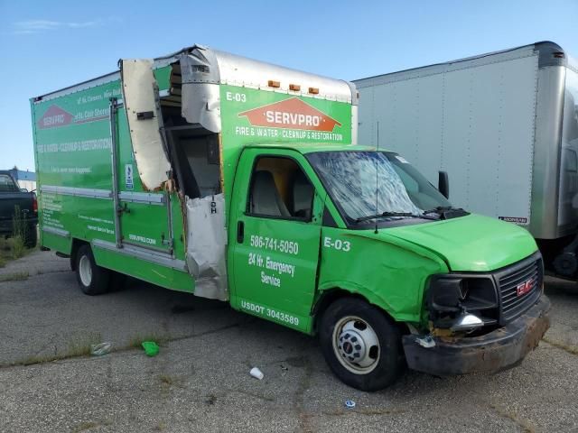 2007 GMC Savana Cutaway G3500