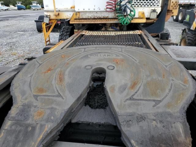 2011 Capacity TJ5000-Yard Truck