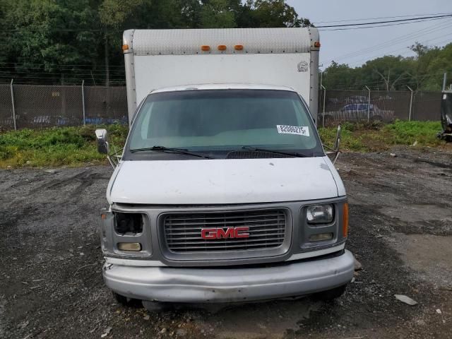 2001 GMC Savana Cutaway G3500