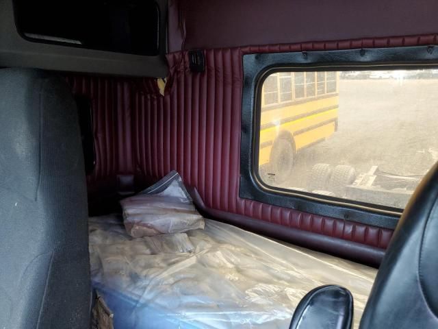 2014 Kenworth Construction T800