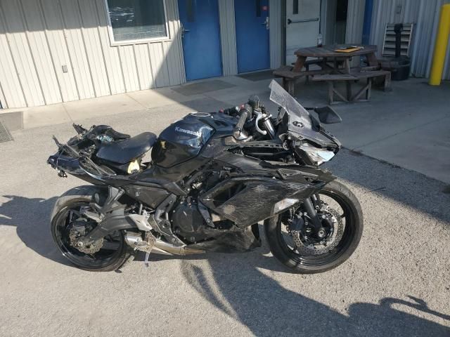2020 Kawasaki EX650 M