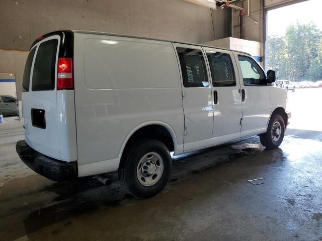 2022 Chevrolet Express G2500