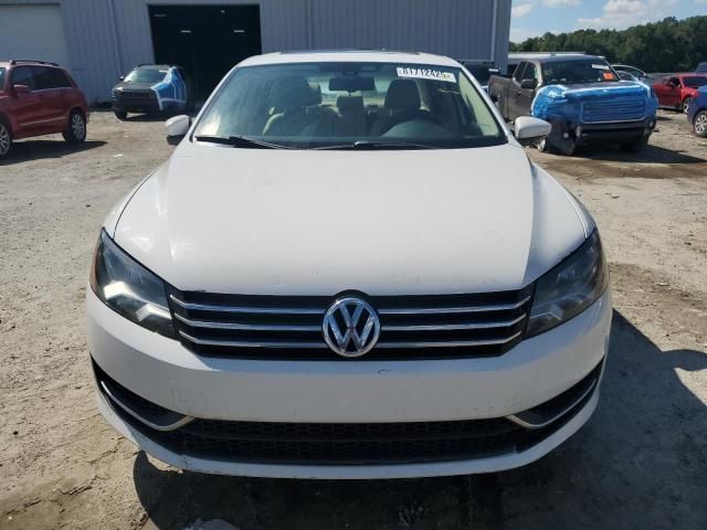 2012 Volkswagen Passat SE