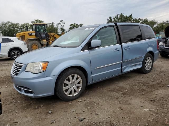 2013 Chrysler Town & Country Touring